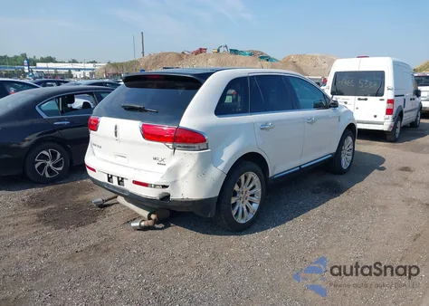 2015 Lincoln Mkx z USA, uszkodzony, nr VIN 2LMDJ8JK4FBL26856